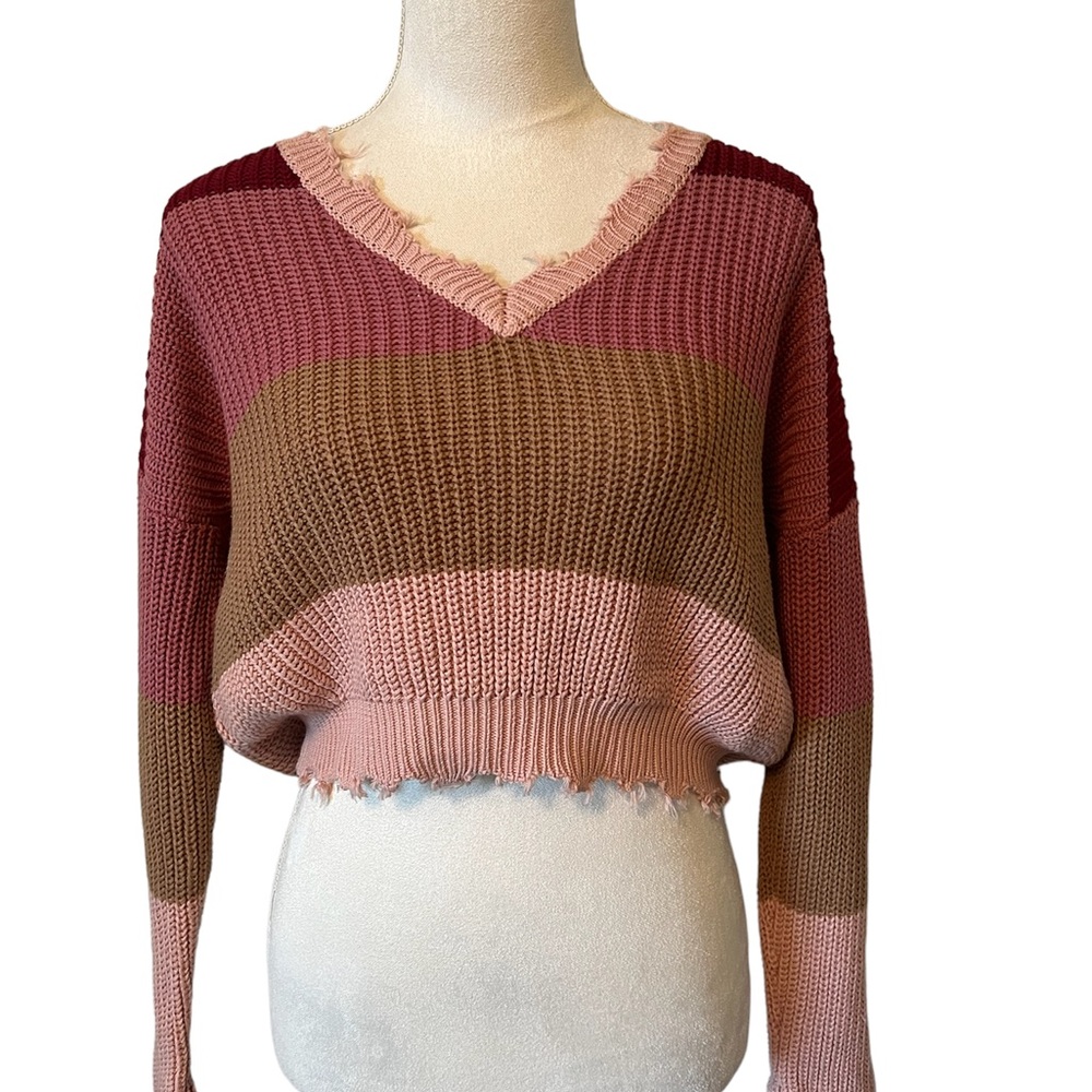 Forever 21  pink mauve Color block, cropped sweater.